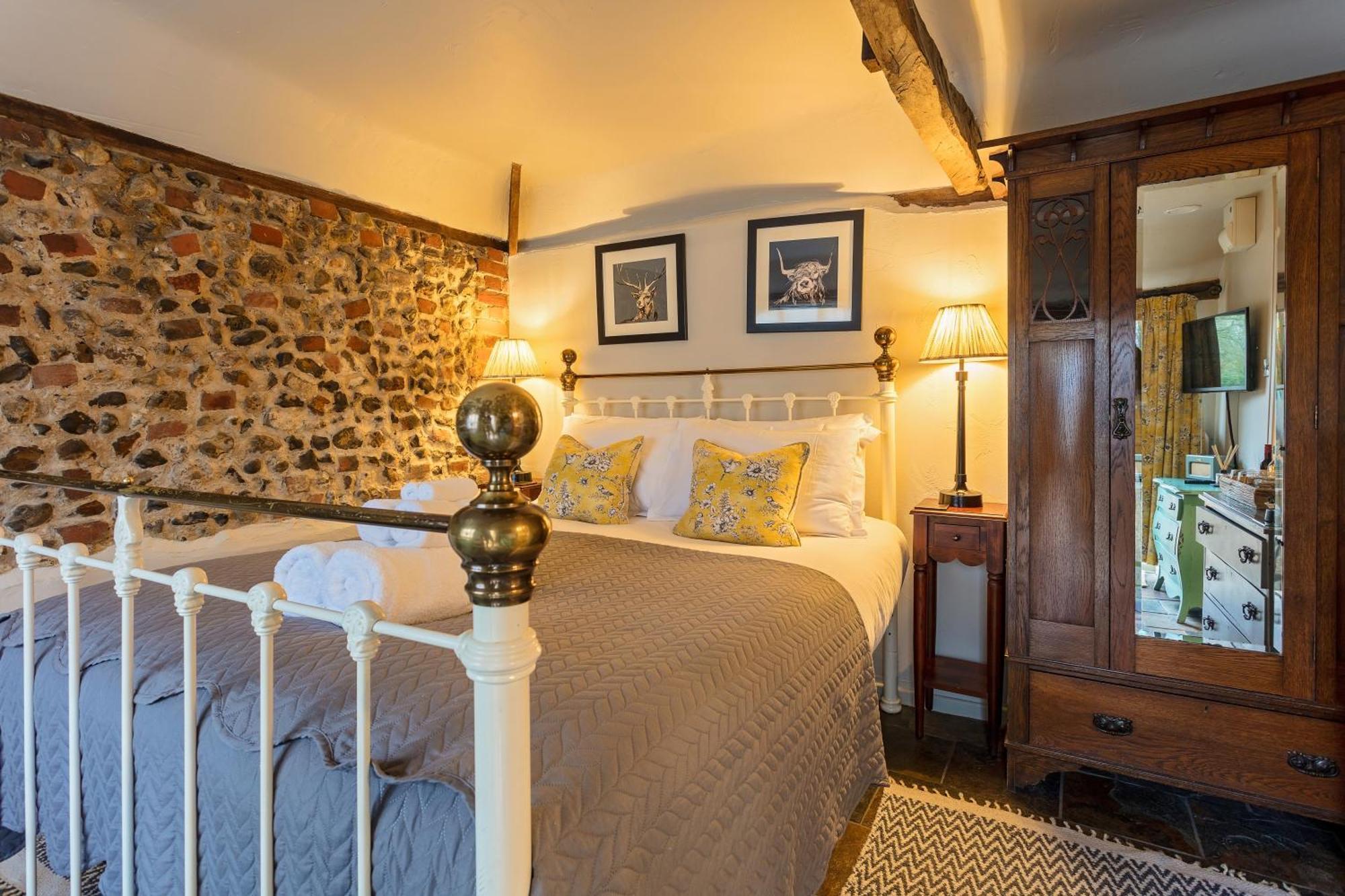 Holly Lodge Boutique B&B Thursford Bagian luar foto